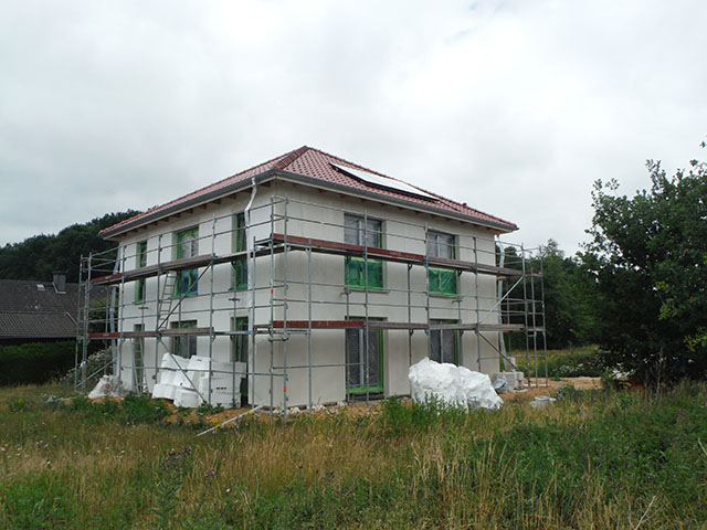 km-neubau-stadtvilla-fassadenarbeiten-03